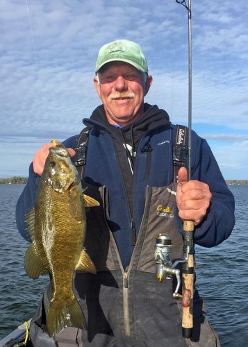 Roy Girtz is a native of Grand Rapids, MN.  He is a professional Minnesota fishing guide with more than 15 years guiding experience.